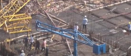 中建七局承建項目工地塔吊倒塌 有無人員傷亡？